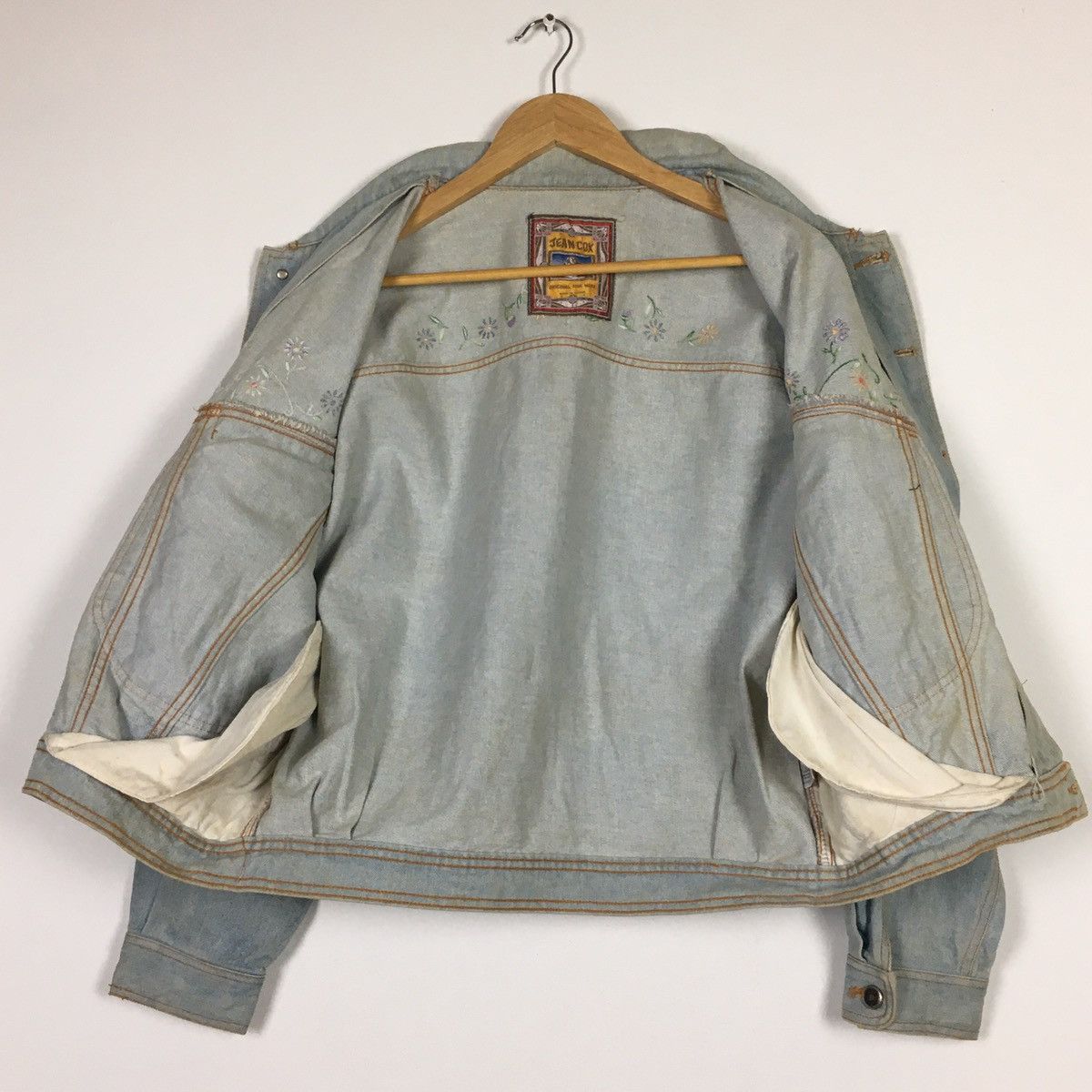 Vintage Vintage Jean Cox Embroidery Denim Jacket Size L / US 10 / IT 46 - 8 Thumbnail