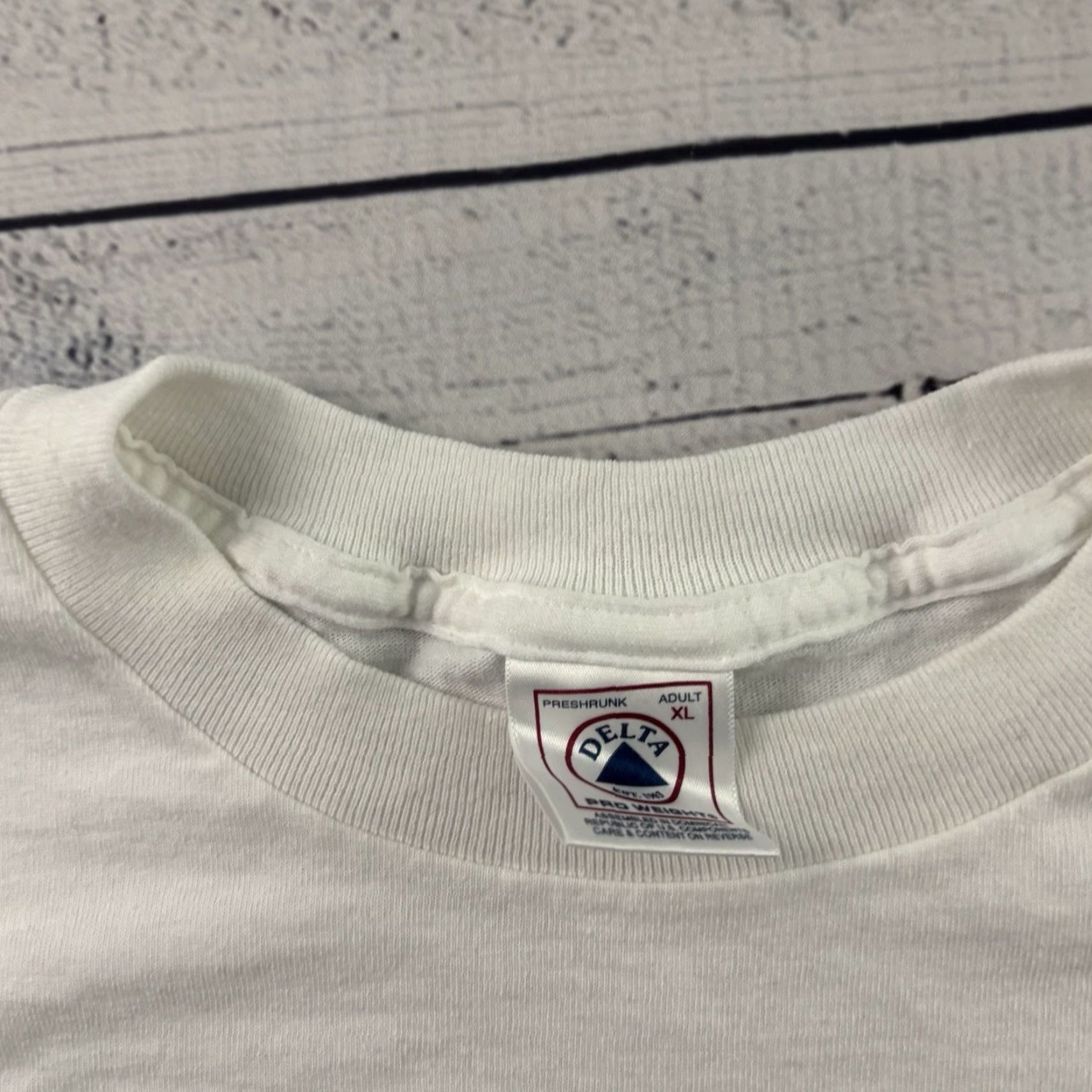 Delta VTG Delta Pro Weight T-Shirt Mens XL White Proud To Be An American Short Sleeve Crew Neck 2001 Vintage Size US XL / EU 56 / 4 - 2 Thumbnail