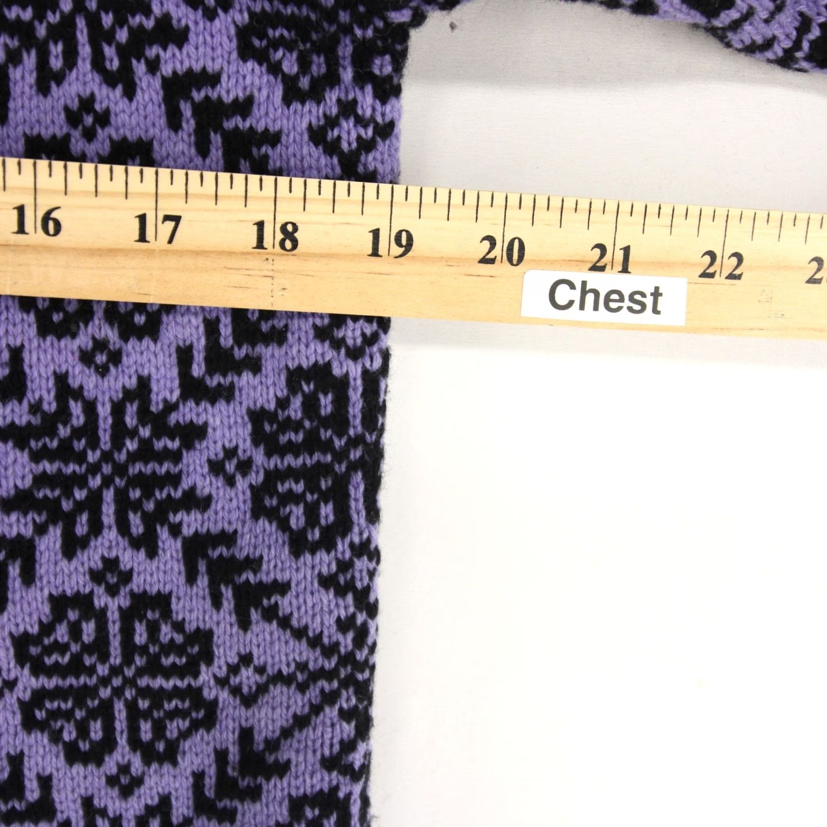 Vintage VINTAGE LL Bean Sweater Womens S Purple Cardigan Fair Isle Merino Wool Button Size S / US 4 / IT 40 - 3 Thumbnail