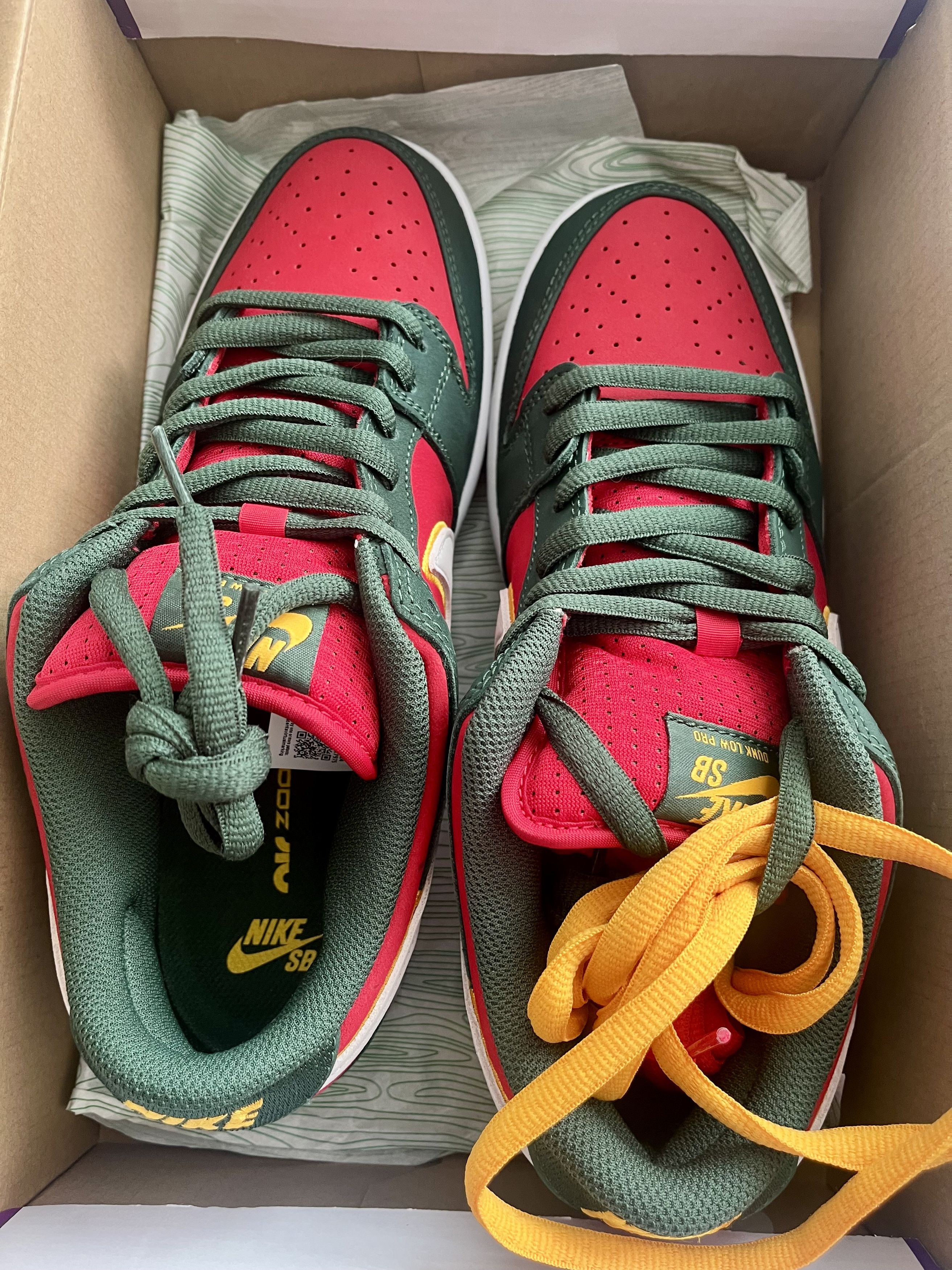 Nike SB Dunk sb low pro prm Seattle Supersonics 9.5 43 Size US 9.5 / EU 42-43 - 10 Thumbnail
