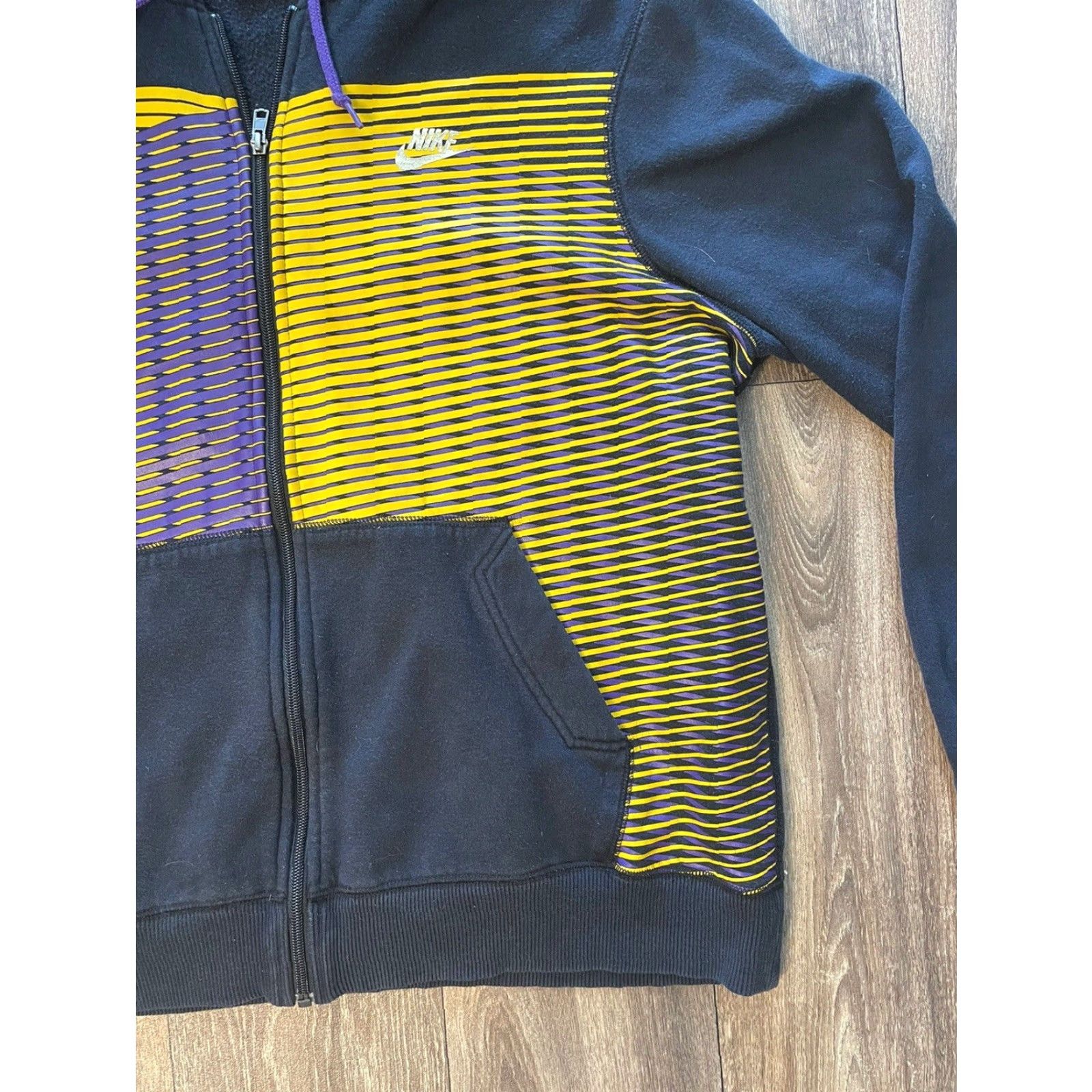 Nike Vintage Nike Hoodie XL Grey Lakers Purple Yellow Full Zip Sweatshirt Tag Y2K Size US XL / EU 56 / 4 - 4 Thumbnail