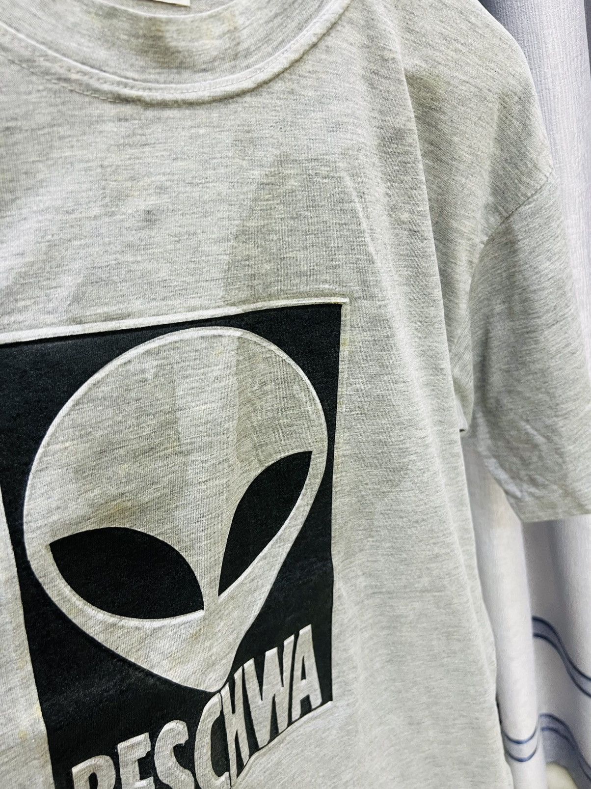 Alien Workshop Thrashed Alien Workshop Beschwa 90s Y2K Tshirt Size US XL / EU 56 / 4 - 3 Thumbnail