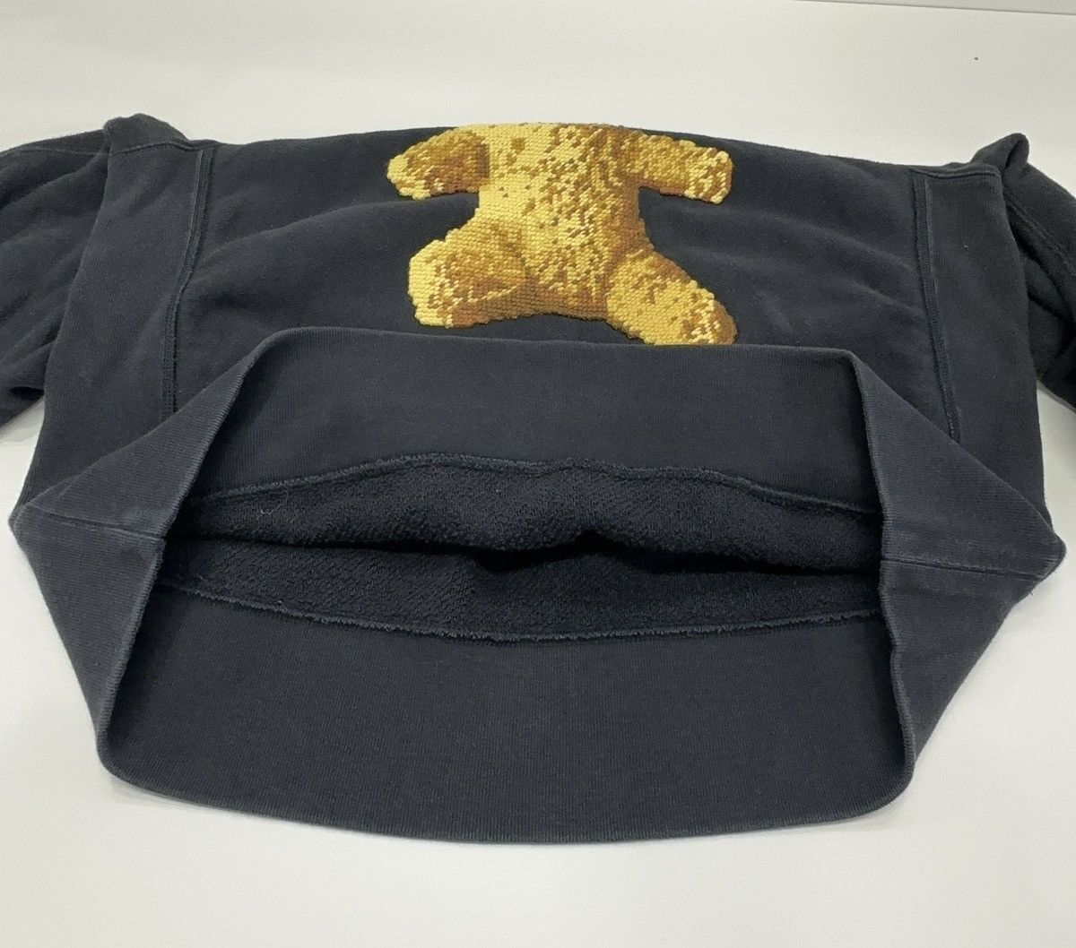 Gucci Gucci sweatshirt with a needlepoint teddy bear Sweatshirt Size US XS / EU 42 / 0 - 9 Thumbnail