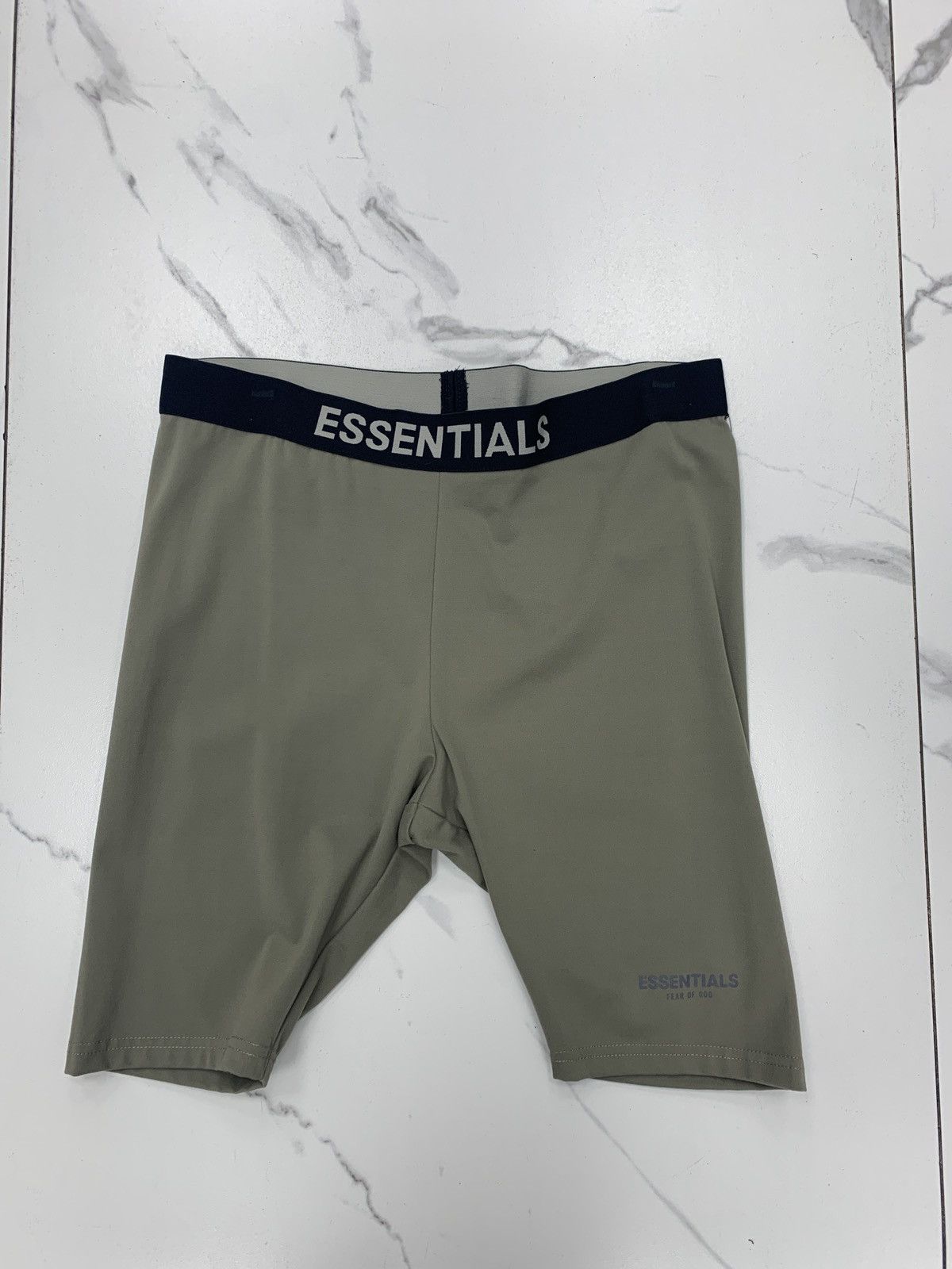 Essentials Fear of God Essentials Athletic Biker Short "Charcoal" Size US 32 / EU 48 - 1 Thumbnail