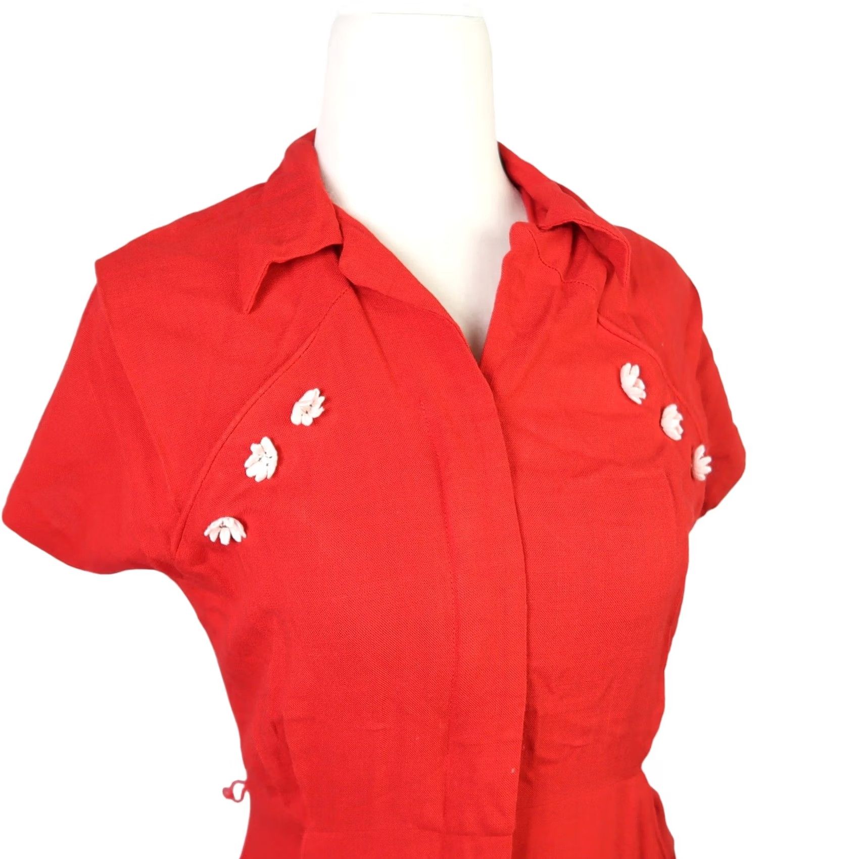 Vintage VINTAGE Mode O'Day red knee length shirt dress Shirt Dress Small Womens Red 40s 50s Collared Short Sleeve Cotton Zip Knee Length Vintage 40s Theme 40s Size S / US 4 / IT 40 - 2 Thumbnail