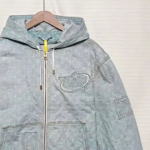 Louis Vuitton Louis Vuitton x NBA Denim Hooded Jacket. Size US M / EU 48-50 / 2 - 3 Thumbnail