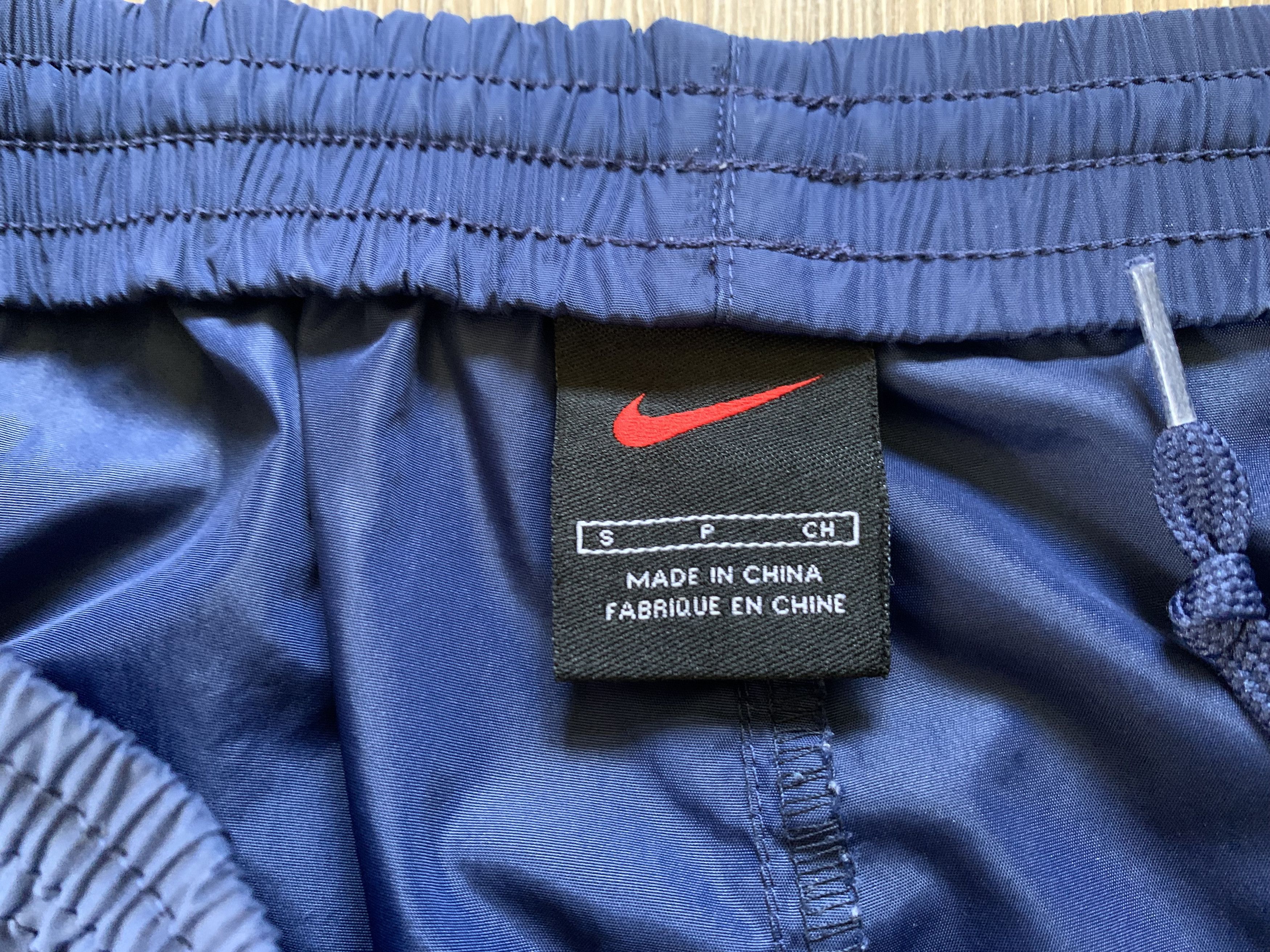 Nike Nike Vintage Nylon Blue Sweatpants Size US 29 - 5 Thumbnail