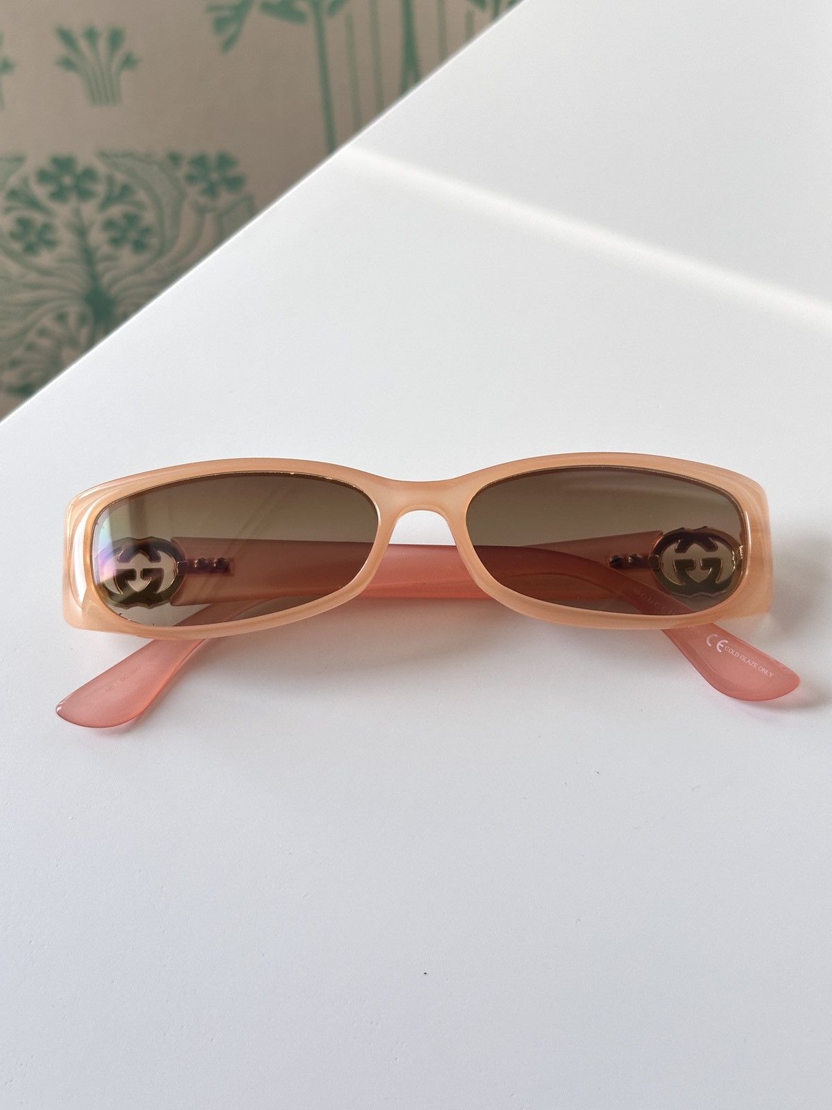 Gucci GUCCI 00’s GG Bamboo Logo Transparent Peach & Red Sunglasses Size ONE SIZE - 4 Thumbnail