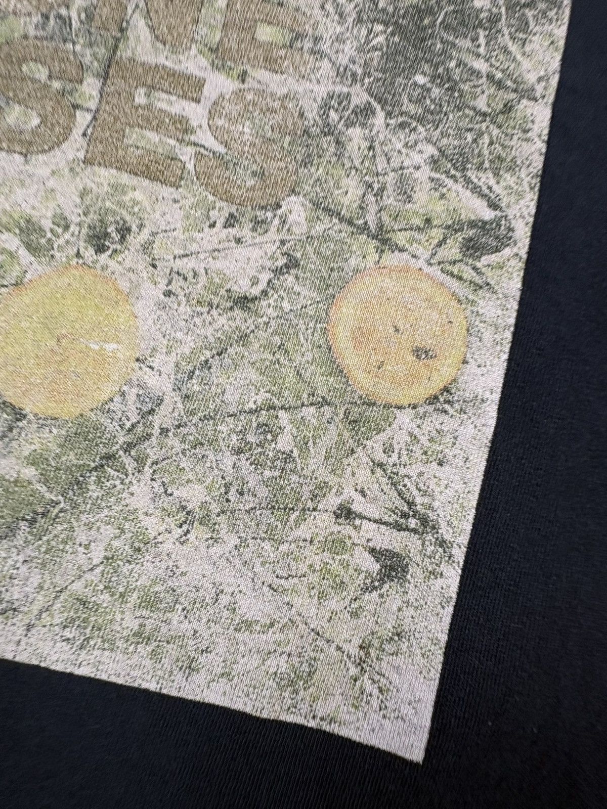 Band Tees Vintage 2000s Y2K Distressed The Stone Roses Band T Shirt L Size US L / EU 52-54 / 3 - 8 Thumbnail