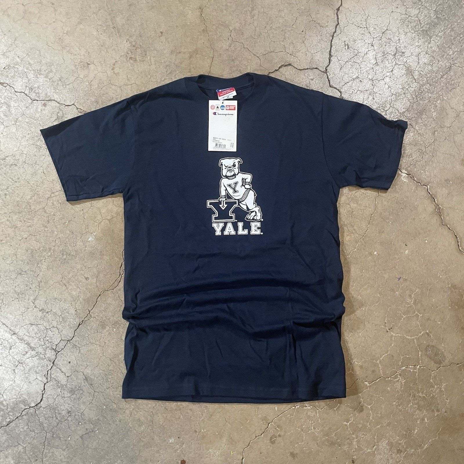 Champion YALE University Shirt Mens Size Medium Blue Short Sleeve Size US M / EU 48-50 / 2 - 1 Thumbnail