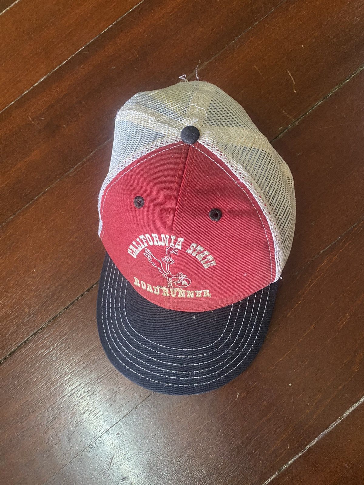 Sugar Cane × Toyo Enterprises × Warner Bros Fire Trucker Cap CHESWICK SUGAR CANE Road Runner Beep Beep Size ONE SIZE - 3 Thumbnail