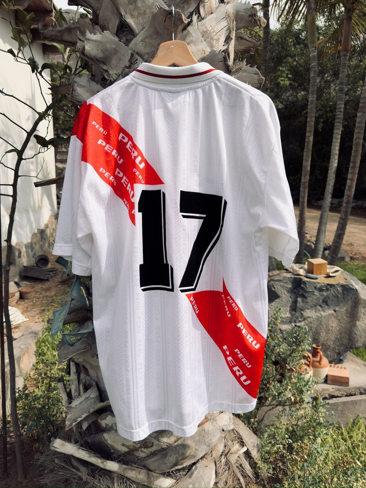 Umbro Vintage 1996/97 Peru Home Shirt Size US XL / EU 56 / 4 - 2 Thumbnail