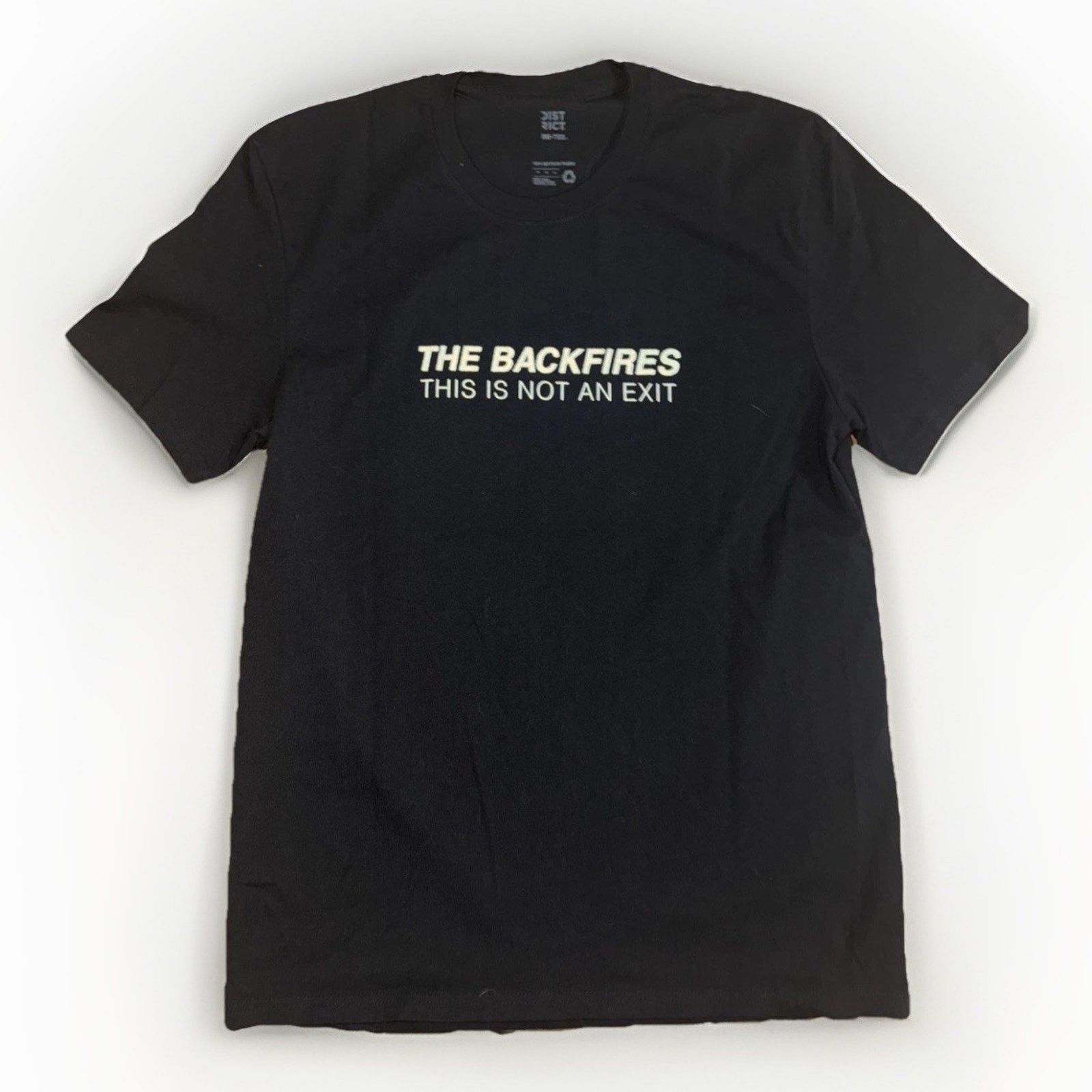 Band Tees The Backfires Band T-Shirt Black Medium 19x28 Indie Rock Size US M / EU 48-50 / 2 - 3 Thumbnail