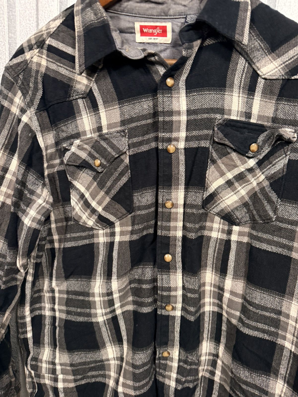 Vintage Wrangler Pearl Snap Plaid Button Up Cowboy Shirt