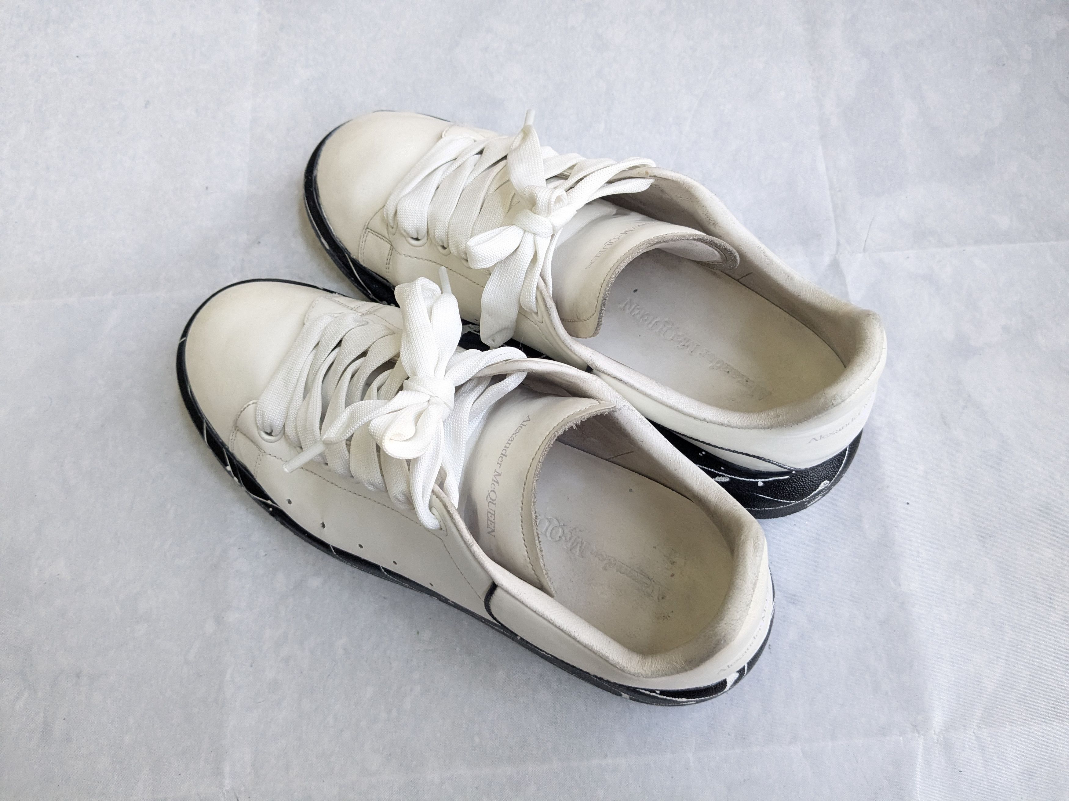 Alexander McQueen alexander mcqueen oversized sneaker Larry White 11 44 Size US 11 / EU 44 - 11 Thumbnail
