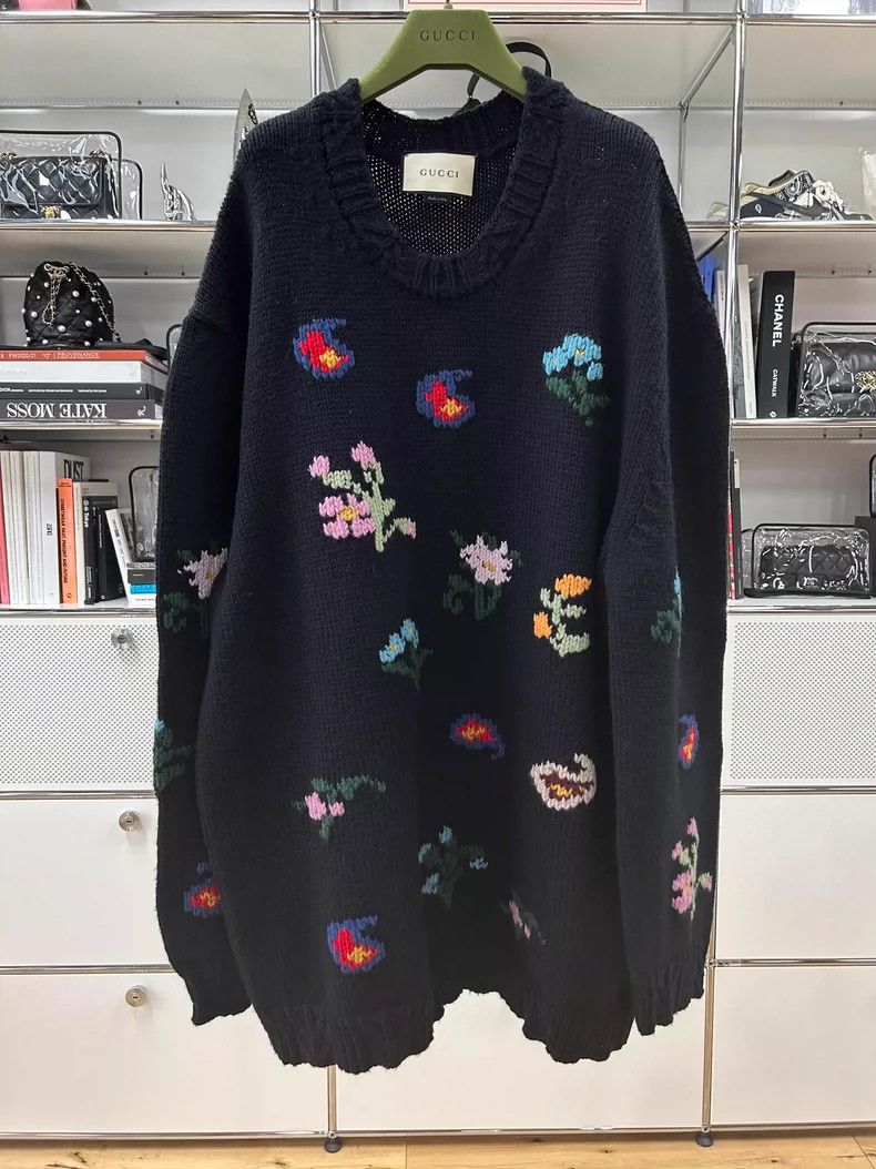Gucci Gucci Black wool small flower heavy industry woven pattern Size US XL / EU 56 / 4 - 1 Thumbnail