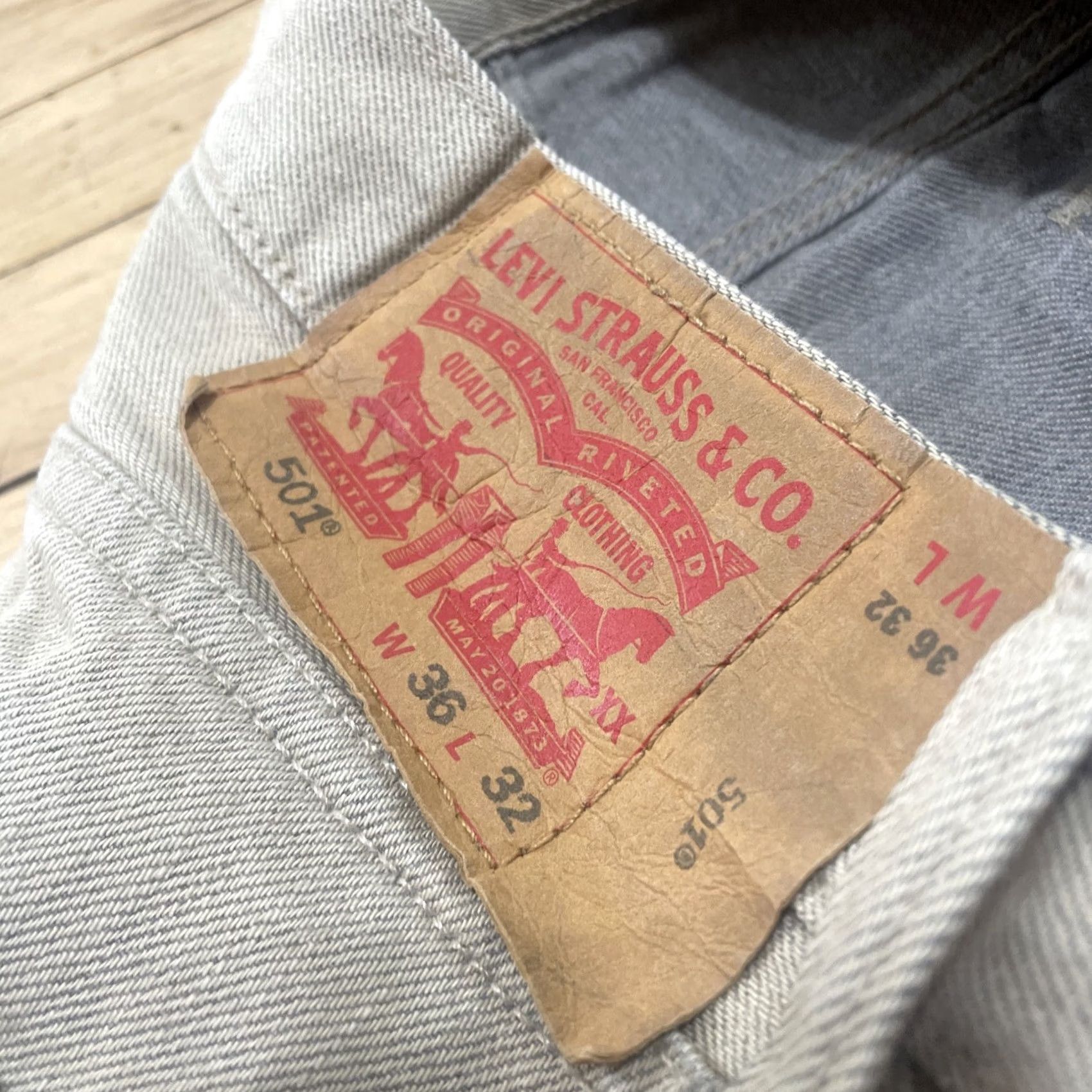 Levi's VINTAGE Levi’s 501 Jeans Men’s 36x27 Button Fly Denim Straight Brown 5-Pocket Grunge Logo 90s City Cowboy Classic Size US 36 / EU 52 - 5 Thumbnail