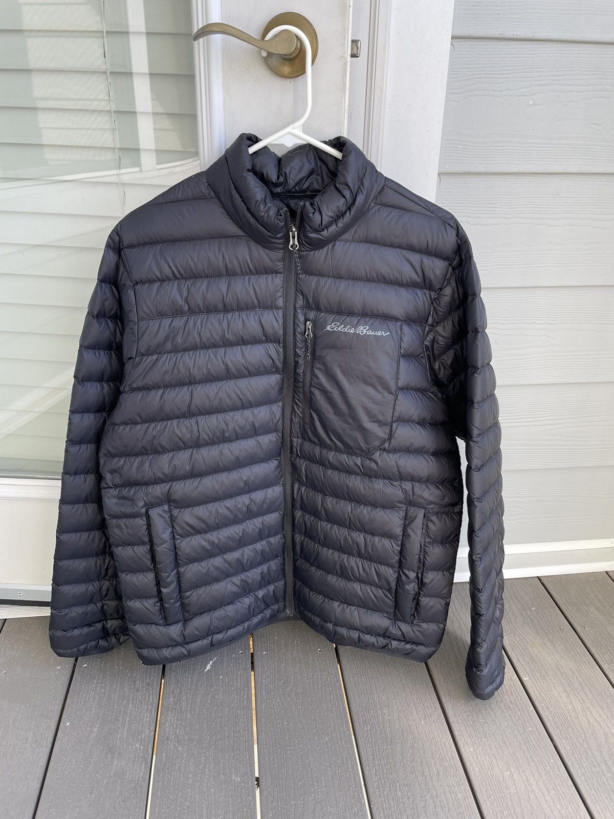 Eddie Bauer padded puffer jacket, men's size L Nylon Khaki type Vintage Second Hand