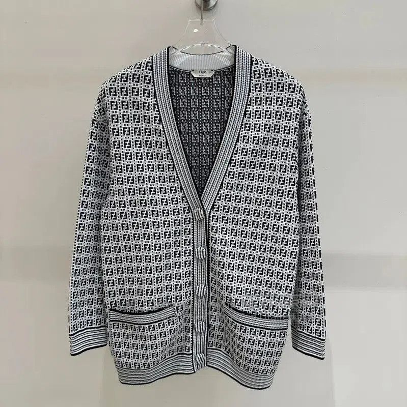 Fendi Fendi Gray Long Sleeve Knit Sweater . Size US S / EU 44-46 / 1 - 1 Thumbnail