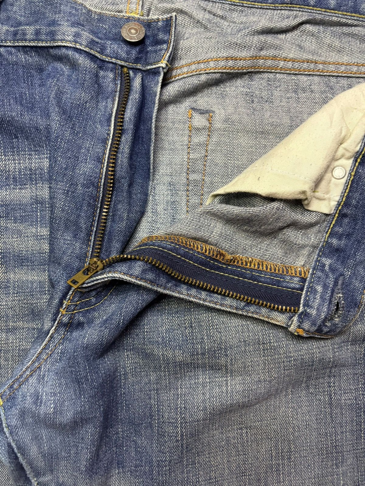 Uniqlo Vintage Uniqlo Mud Wash Loose Baggy Jeans Size US 36 / EU 52 - 9 Thumbnail