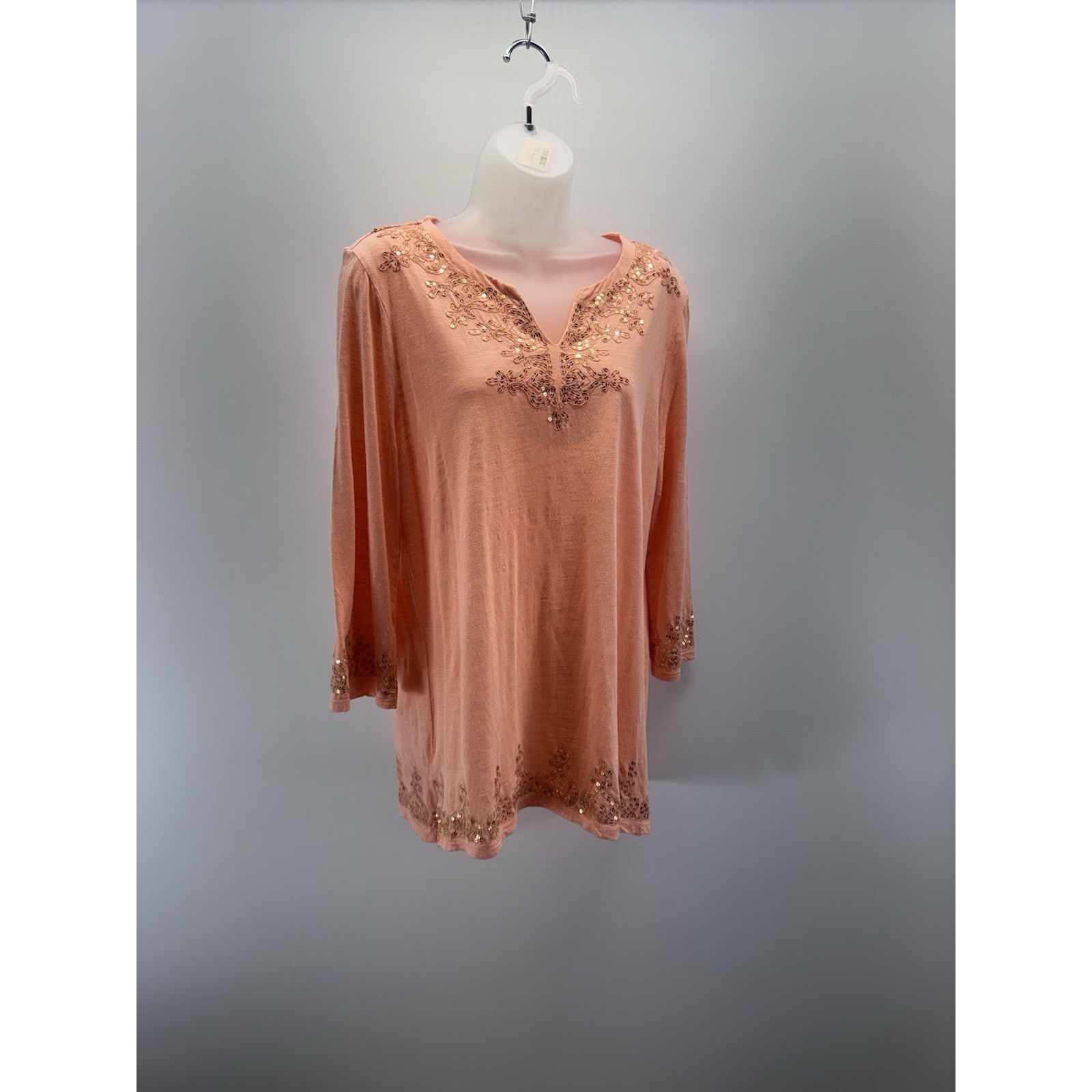 Chicos Chico’s Sequin Embellished Tunic Top Women’s Size 1/Medium Size M / US 6-8 / IT 42-44 - 1 Thumbnail