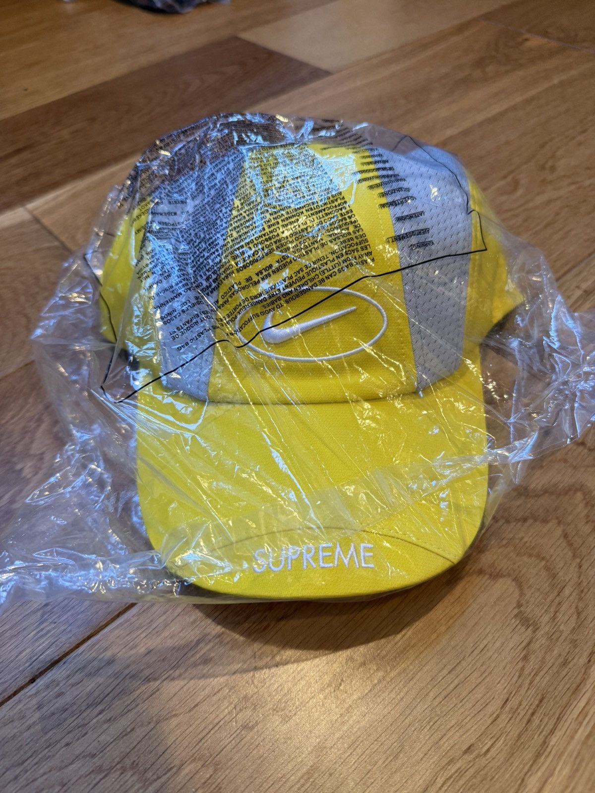 Nike × Supreme Supreme Nike Running Hat “Yellow” SS25 Size ONE SIZE - 2 Thumbnail
