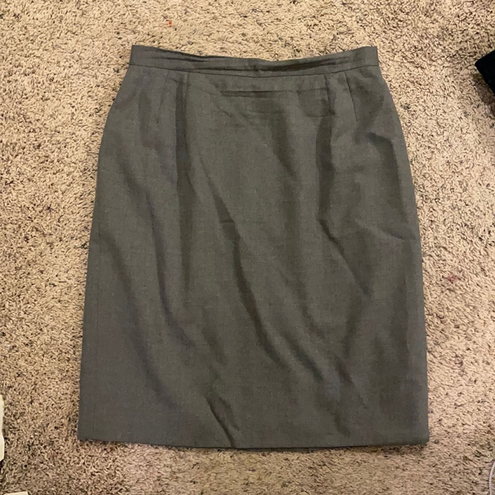 Giorgio Armani Giorgio Armani le collezioni vintage gray skirt 10 Size 32" / US 10 / IT 46 - 2 Thumbnail