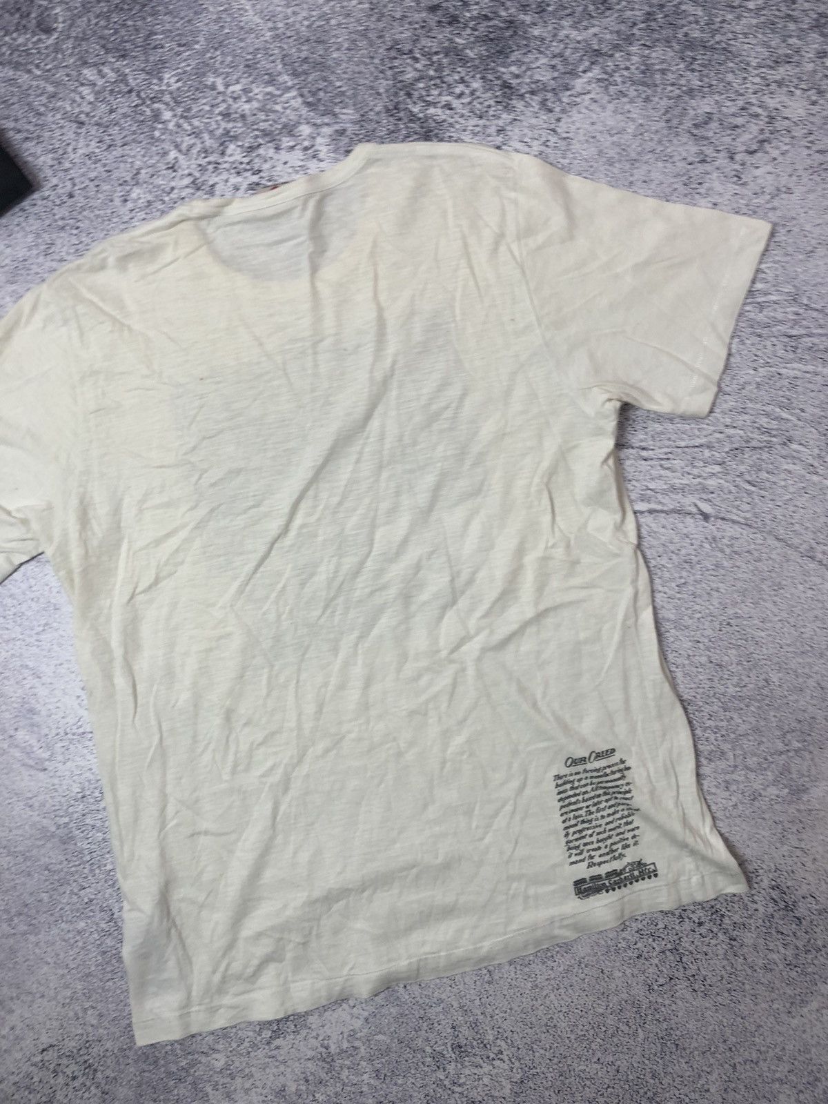 Carhartt Vintage T-shirt Carhartt size L rare y2k usa casual ykk Size US L / EU 52-54 / 3 - 9 Thumbnail