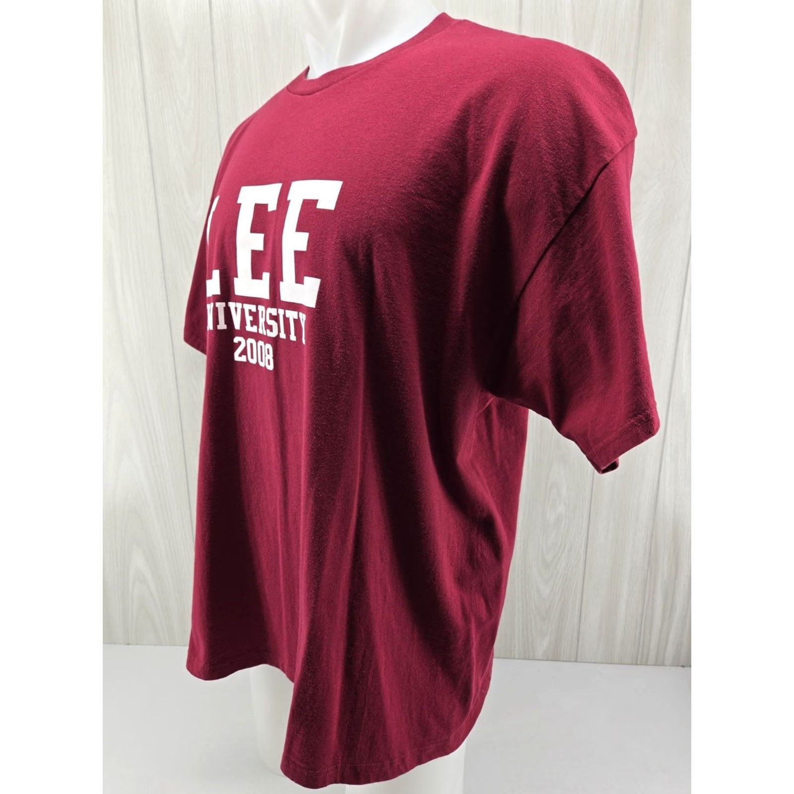 Fruit Of The Loom VINTAGE LEE University T Shirt Spellout Graphic 2XL Red Cotton Jersey Crew Neck Short Sleeve Men US Size US XXL / EU 58 / 5 - 4 Thumbnail