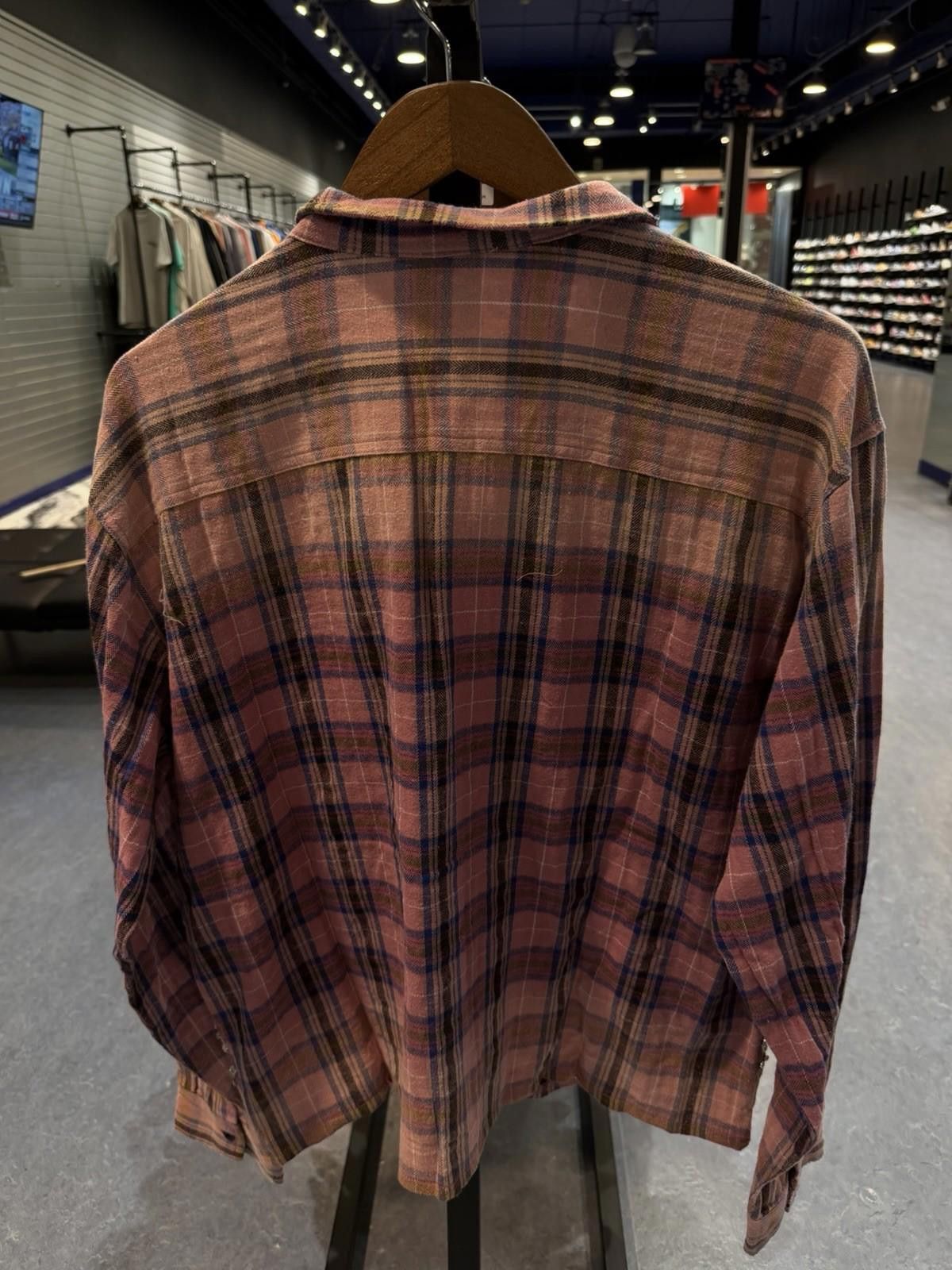 Vale Valley Dreams Crystal Stone Flannel Size (XL) New Pink Size US XL / EU 56 / 4 - 5 Thumbnail