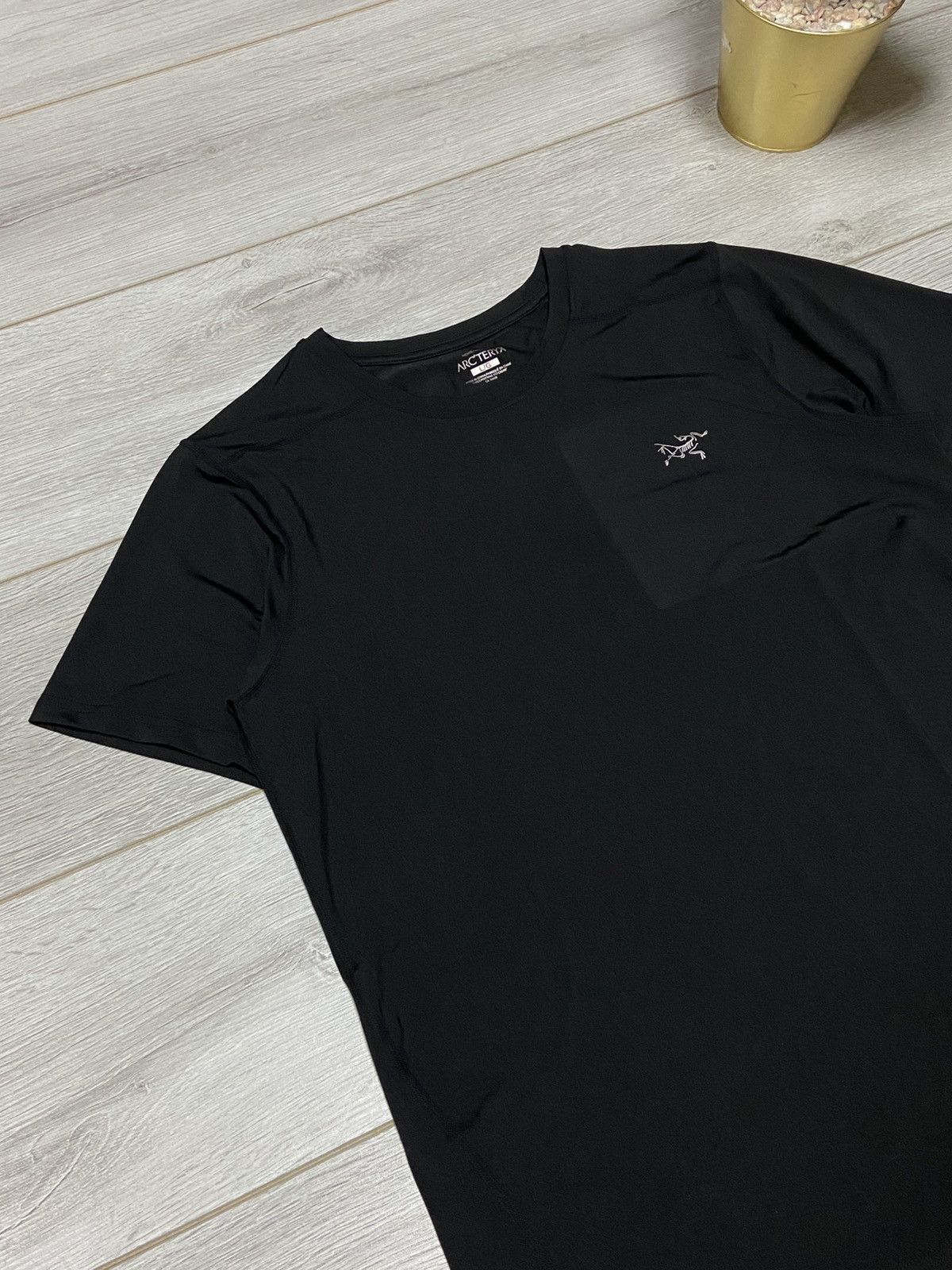 Arc'teryx Arcteryx bird big logo nylon track t-shirt sport reflective Size US L / EU 52-54 / 3 - 4 Thumbnail