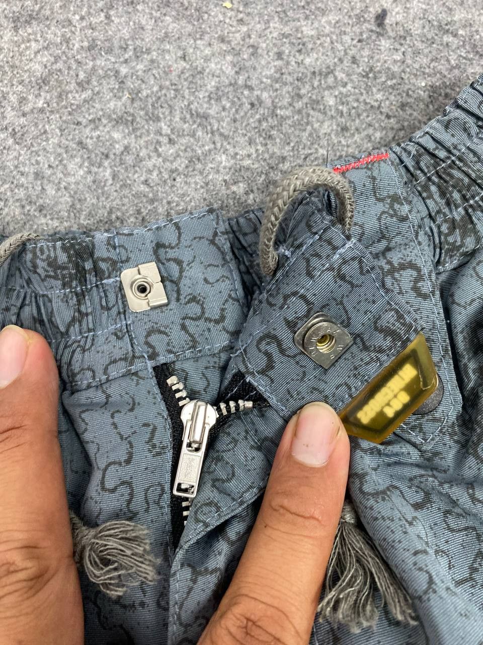 Japanese Brand blue cross japanese brands ski pants nice design Size US 26 / EU 42 - 12 Thumbnail