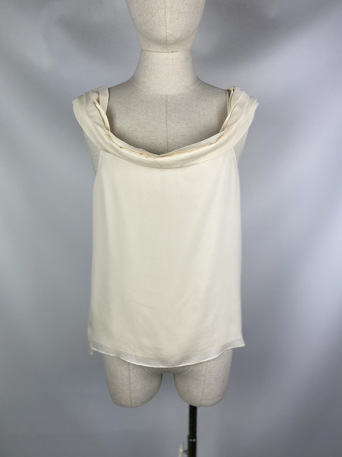 T by Alexander Wang BNWT! T Alexander Wang Pleated Shoulder silk top t shirt Size M / US 6-8 / IT 42-44 - 19 Thumbnail