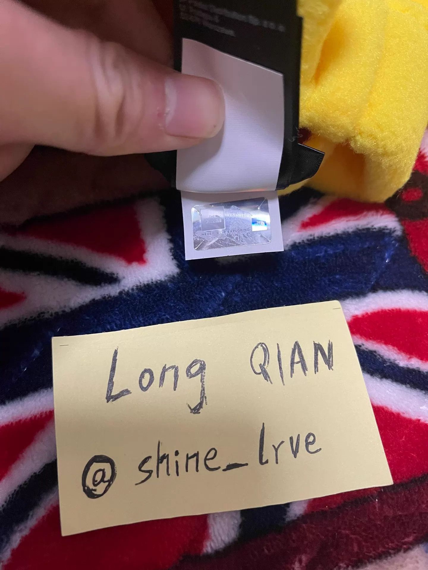 Supreme Supreme x TNF Flag Yellow Fleece Jacket M Size US M / EU 48-50 / 2 - 7 Thumbnail