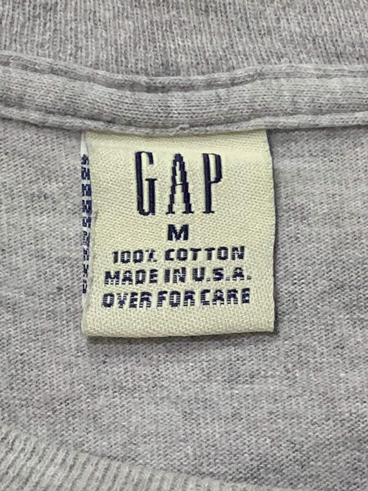 Gap × Vintage Vintage 90s Gap Worldwide Palace Style Tshirt Size US M / EU 48-50 / 2 - 5 Thumbnail
