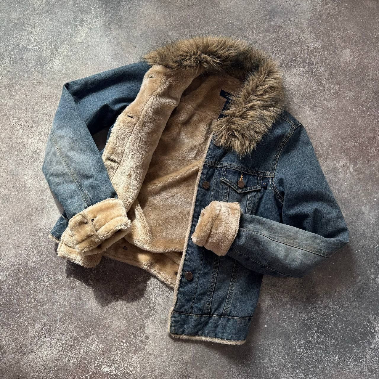 Abercrombie & Fitch Abercrombie & Fith Faux Fur Details Vintage Denim Jacket Size S / US 4 / IT 40 - 3 Thumbnail