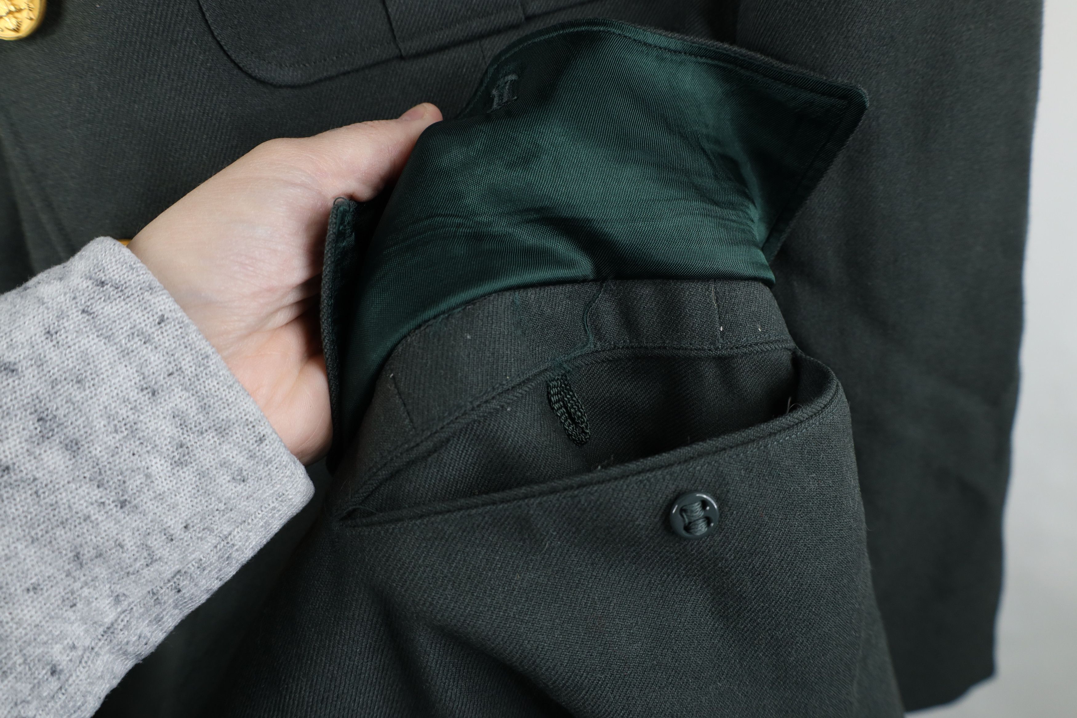 Vintage Vintage 60s Vietnam War Serge Green Army Officer Jacket Coat Size US L / EU 52-54 / 3 - 5 Thumbnail