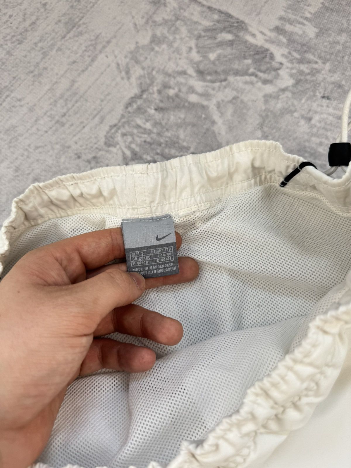 Nike 00s Nike Vintage Nylon Baggy Mini Swoosh Drill Shorts Y2K Size US 32 / EU 48 - 4 Thumbnail