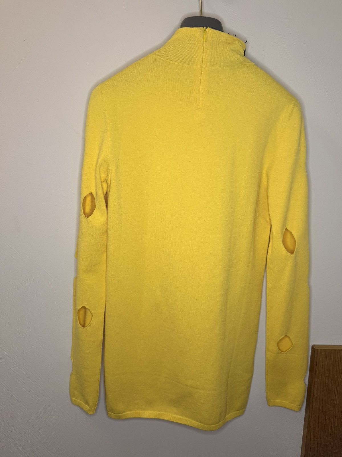 Prada NWT Prada Yellow Openwork Viscose Turtleneck Logo Top Sz 44 Size M / US 6-8 / IT 42-44 - 10 Thumbnail