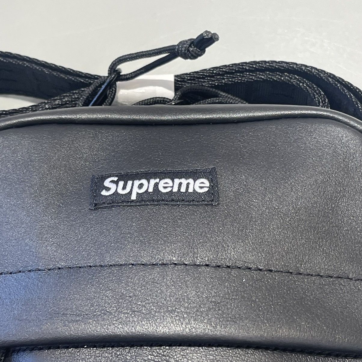 Supreme Leather Shoulder Bag Black