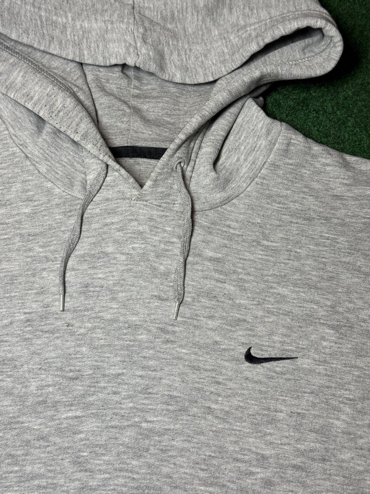 Nike Vintage Y2K Nike Gray Tag Med Baggy Boxy Gray Swoosh Hoodie Size US M / EU 48-50 / 2 - 2 Thumbnail