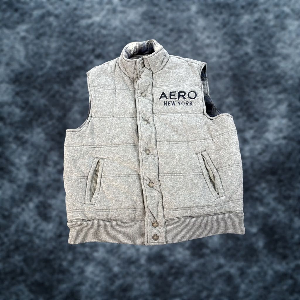 Aeropostale VINTAGE Aeropostale Puffer Vest Mens L Button New York Spell Out Y2K Vest Mens L Gray Cotton Size US L / EU 52-54 / 3 - 1 Thumbnail