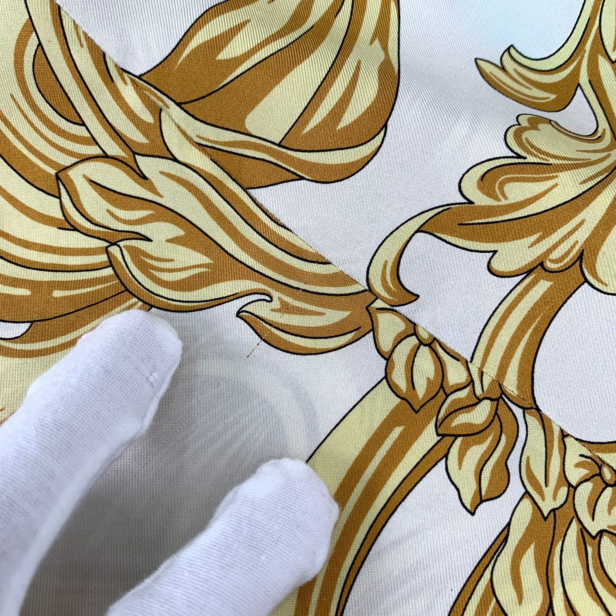 Versace Versace Baroque Print Long Sleeve Shirt Gold & Black Single- Size S / US 4 / IT 40 - 8 Thumbnail