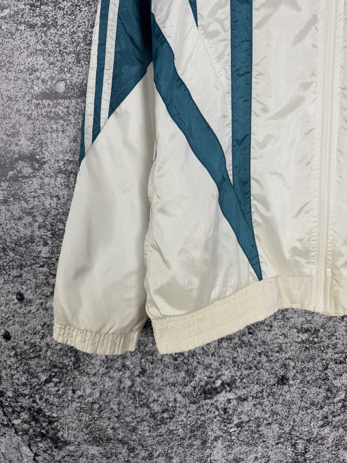 Adidas Men’s Adidas Vintage 90s Nylon Track Jacket Retro Y2K Size M Size US M / EU 48-50 / 2 - 4 Thumbnail
