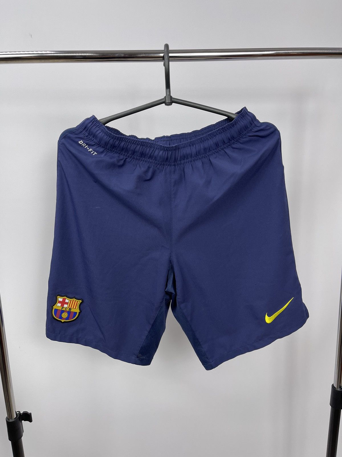 Nike × Vintage BARCELONA 2013 2014 HOME FOOTBALL SOCCER SHORTS NIKE SIZE S Size US 32 / EU 48 - 1 Thumbnail