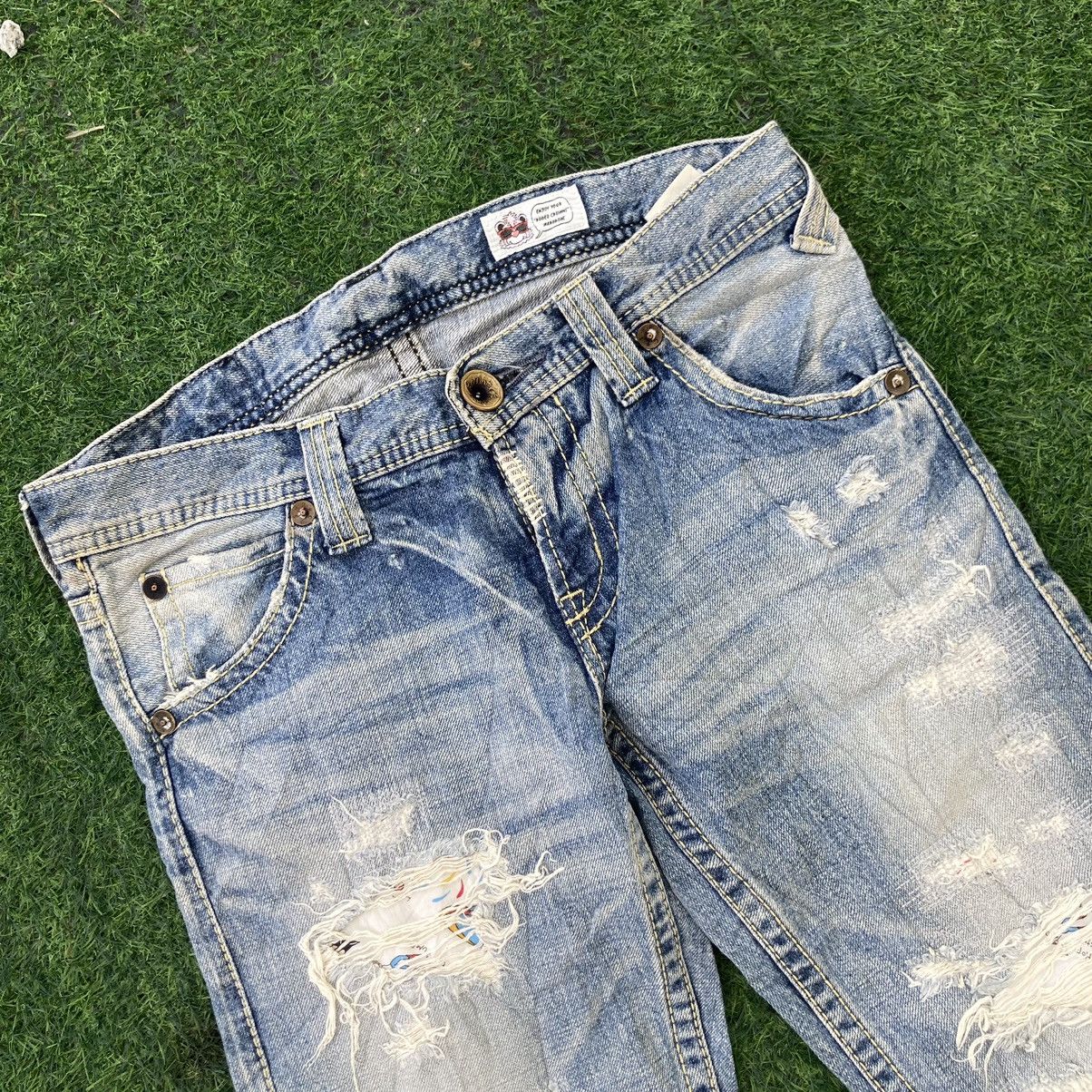 If Six Was Nine RODEO CROWNS RIPPED BOOTCUT JEANS Size 29" - 3 Thumbnail