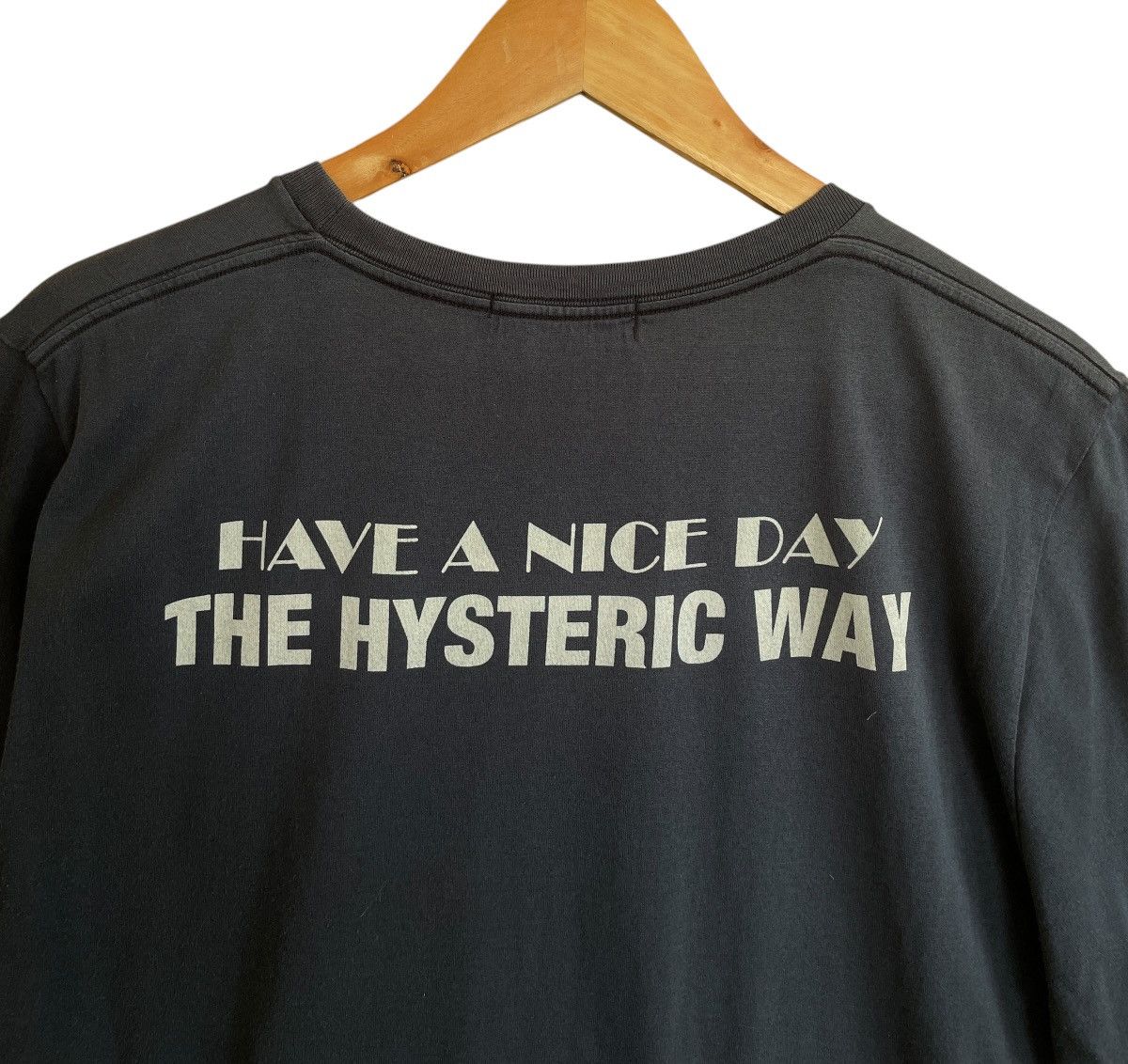 Hysteric Glamour Very Rare Vintage Hysteric Glamour Naked Girl T-shirt 2000s Size US L / EU 52-54 / 3 - 7 Thumbnail