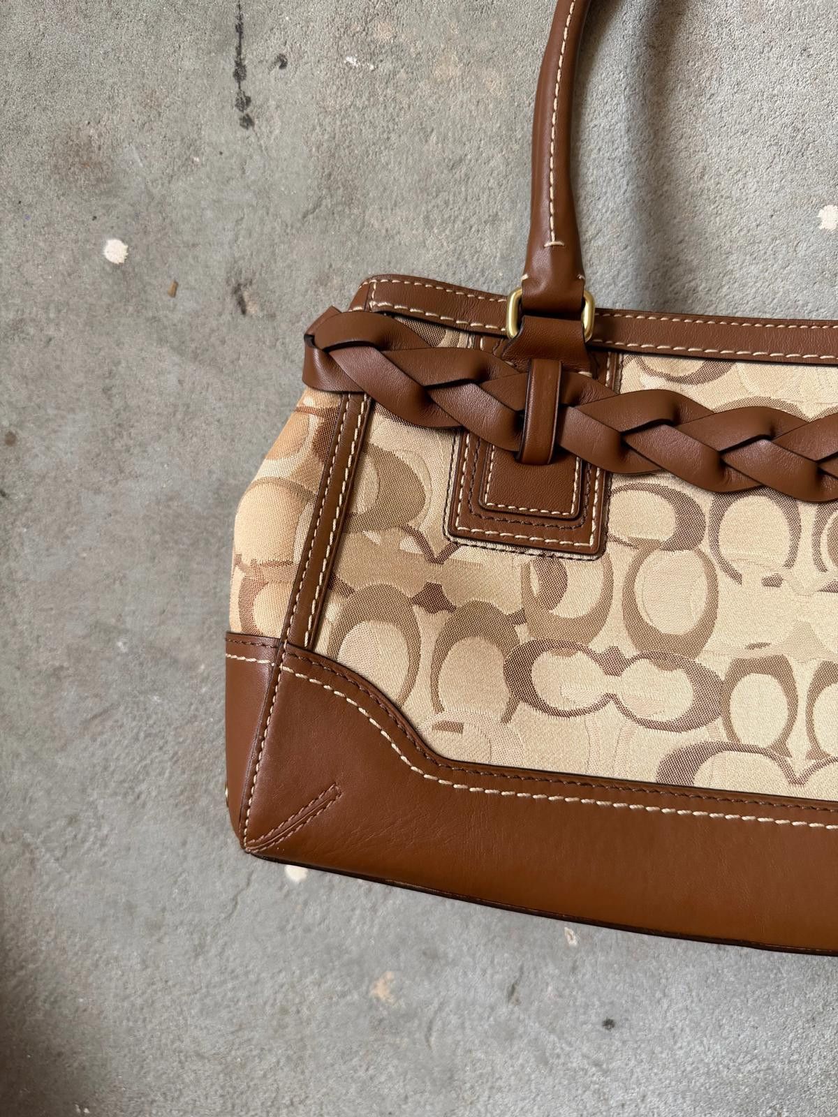 Coach Coach Signature Hampton Clip Shoulder Bag Beige/Brown Size ONE SIZE - 8 Thumbnail