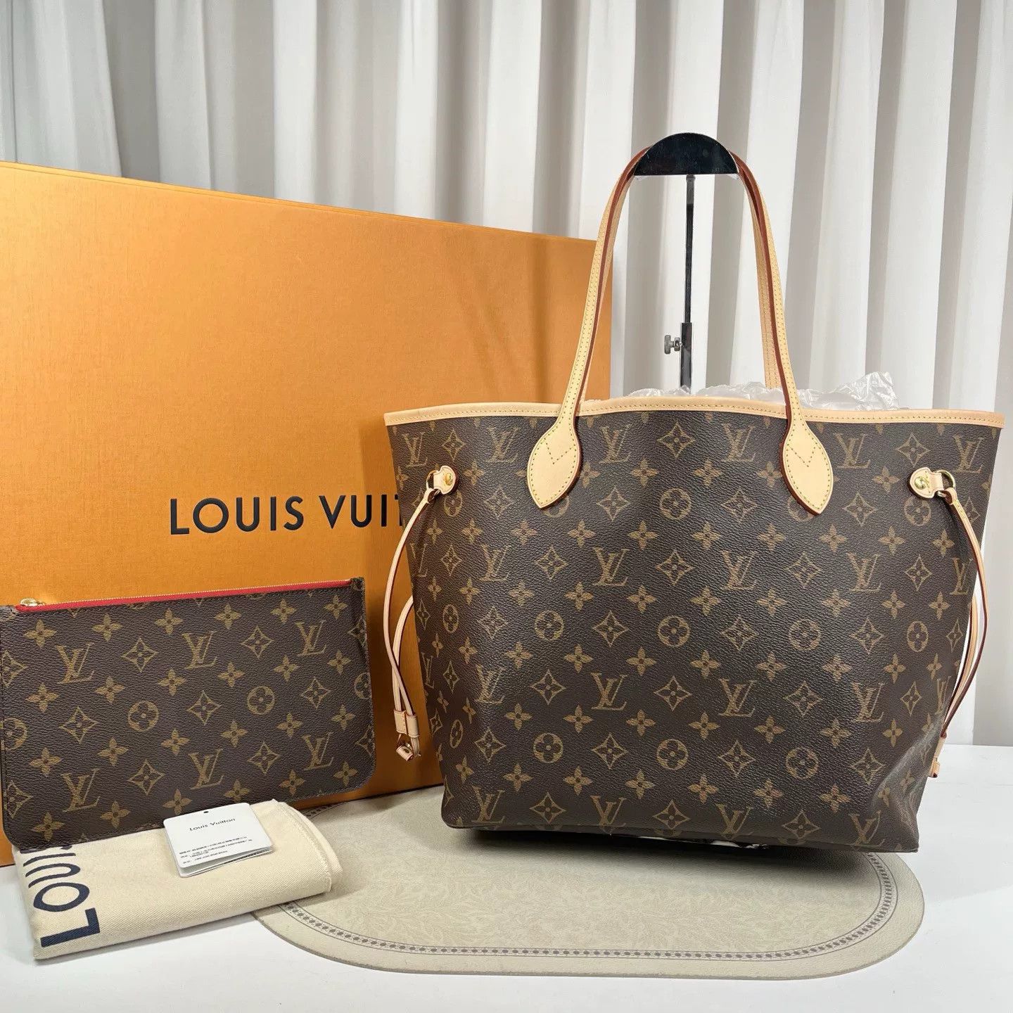 Louis Vuitton Pre-loved Bag Brand new condition Size ONE SIZE - 1 Thumbnail