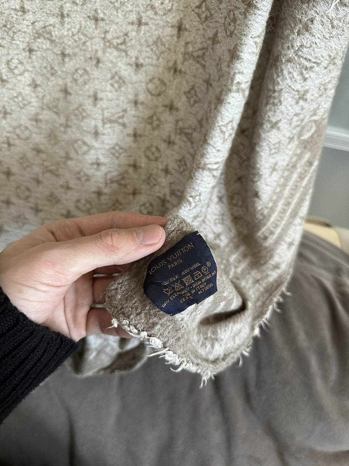 Louis Vuitton Louis Vuitton Beige Studdy Denim Monogram Shawl scarf Size ONE SIZE - 7 Thumbnail